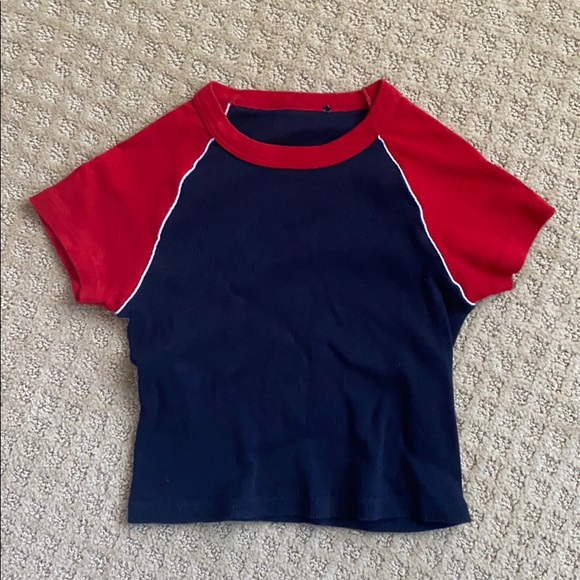 Brandy Melville Tops - Brandy Melville Crop Top